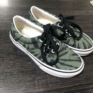 Vans tie dye kids shoes